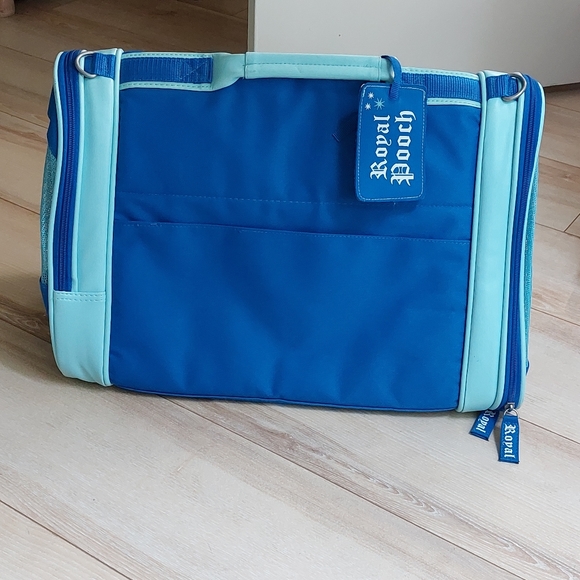 Royal Pooch Pet Carrier - Picture 2 of 11